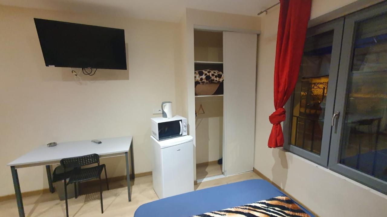 Hotel Le Privilege La Courneuve Eksteriør billede